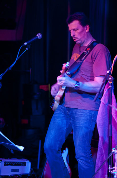 bluescontrol_14