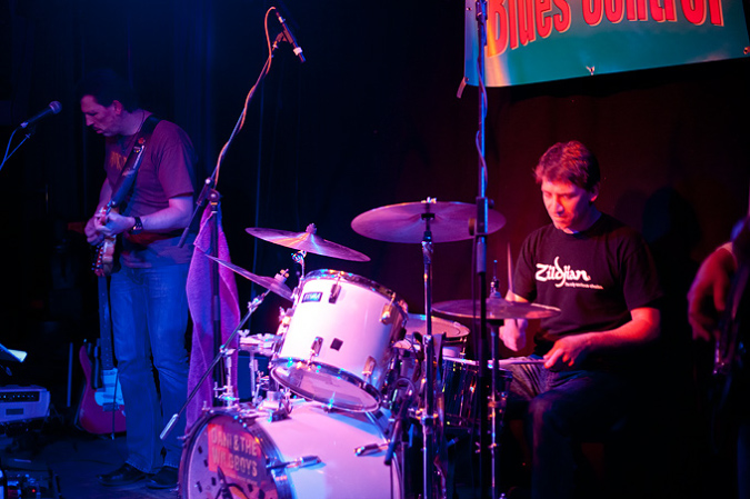 bluescontrol_15